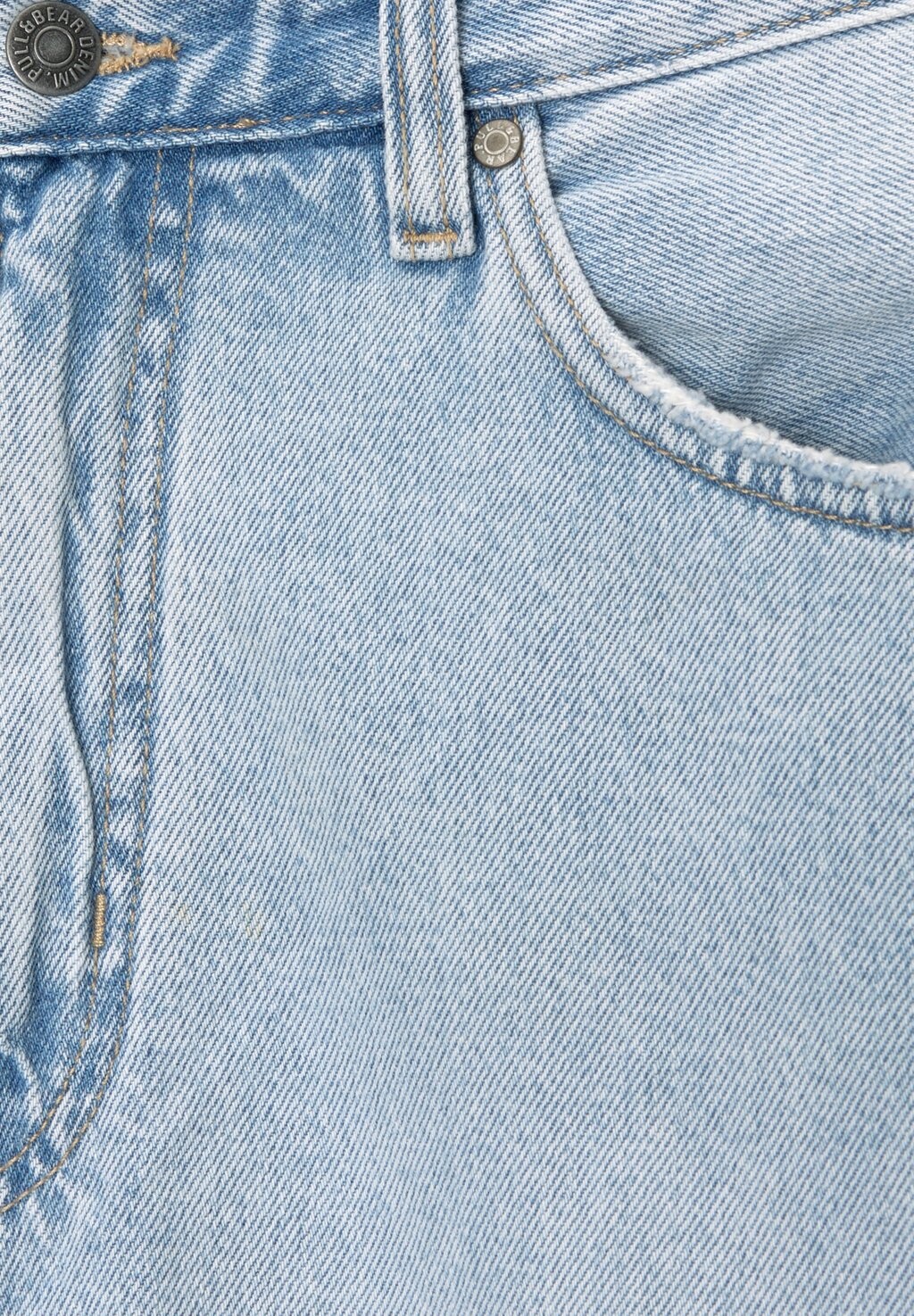 Джинсовые шорты Stwd Skater Bermuda PULL&BEAR, светло-голубой деним
Джинсовые шорты Stwd Skater Bermuda PULL&BEAR, светло-голубой деним