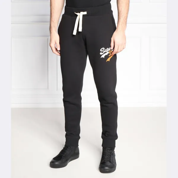 Спортивные брюки стандартного кроя Superdry, черный
Спортивные брюки стандартного кроя Superdry, черный