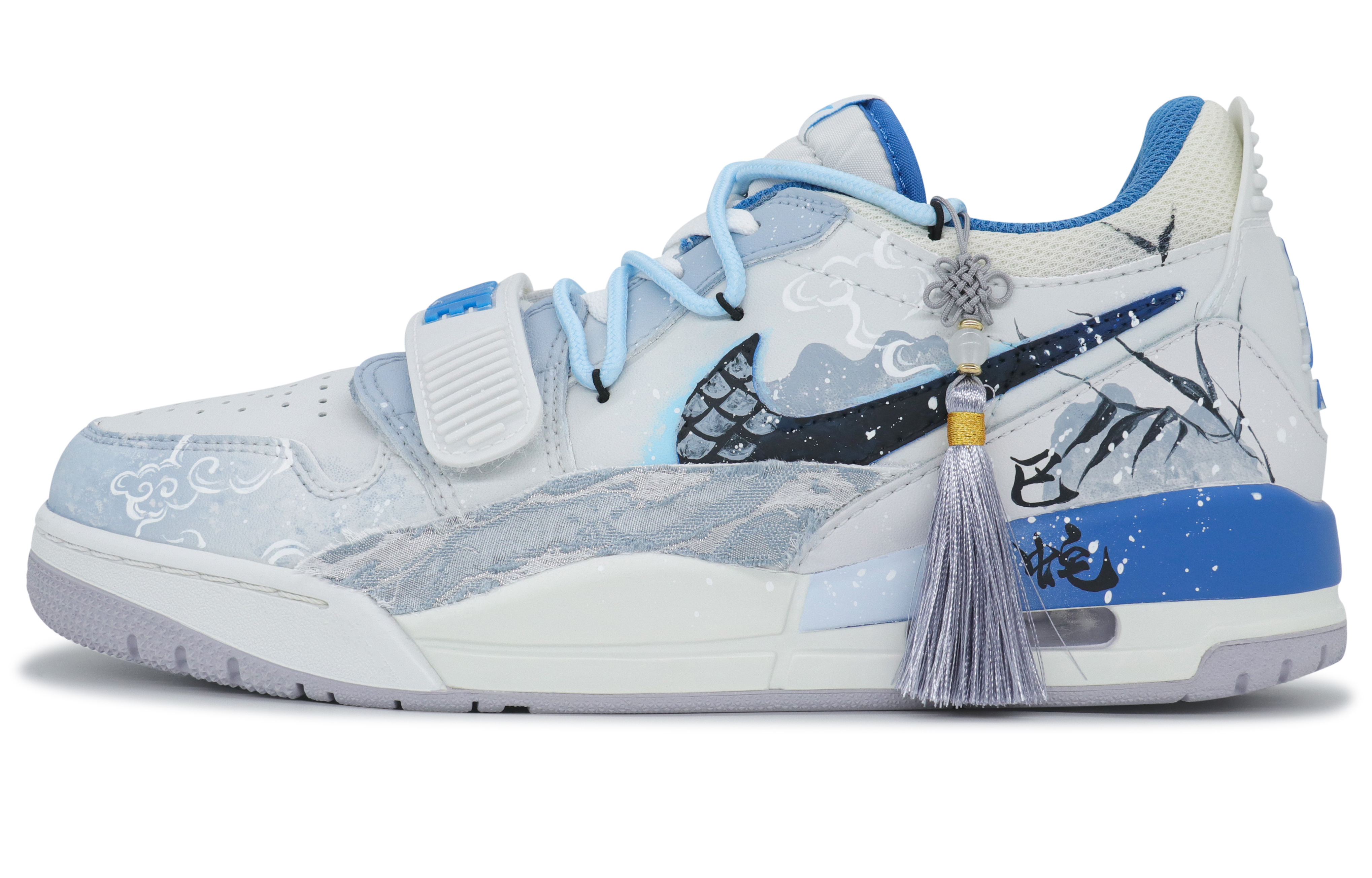 Jordan Баскетбольные кроссовки Air Legacy Low-Top, мужские, светло-синие 
Jordan Баскетбольные кроссовки Air Legacy Low-Top, мужские, светло-синие