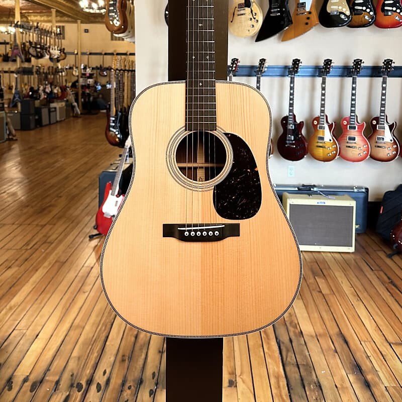 Акустическая гитара Martin D-28 Authentic 1937
Акустическая гитара Martin D-28 Authentic 1937