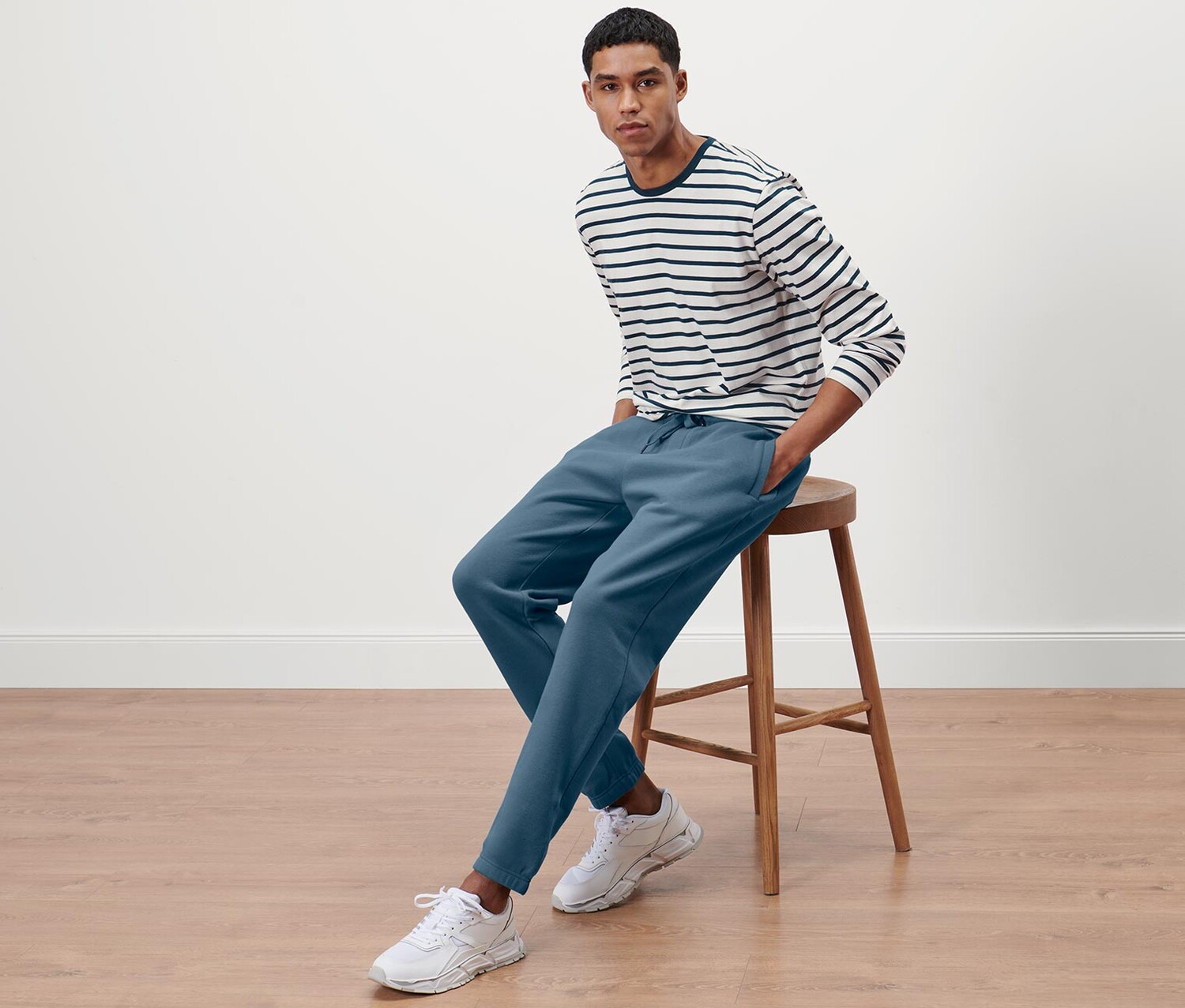 Спортивные штаны Tchibo, дымчатый синий
Спортивные штаны Tchibo, дымчатый синий