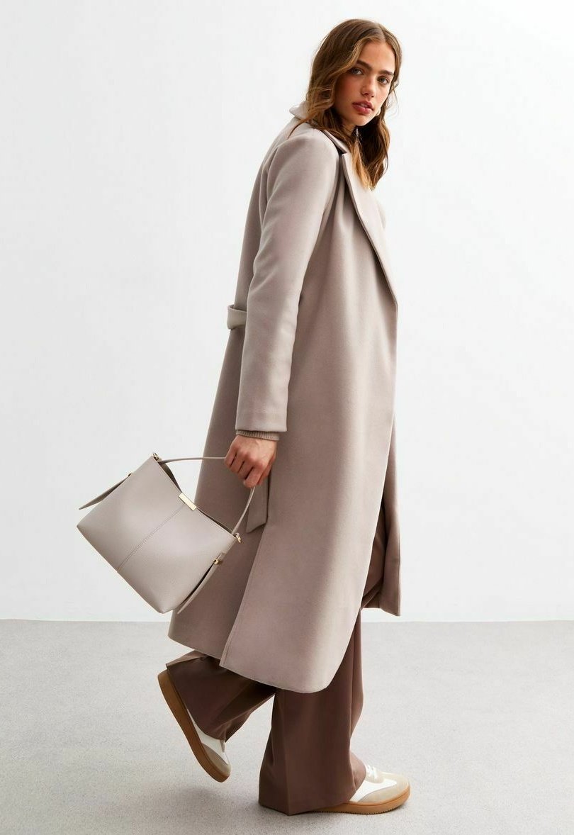 Тренчкот CREAM TAILORED New Look, бежевый
Тренчкот CREAM TAILORED New Look, бежевый