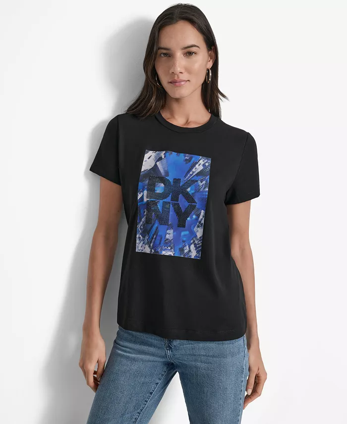 Женская футболка с круглым вырезом и логотипом небоскреба DKNY, черный
Женская футболка с круглым вырезом и логотипом небоскреба DKNY, черный