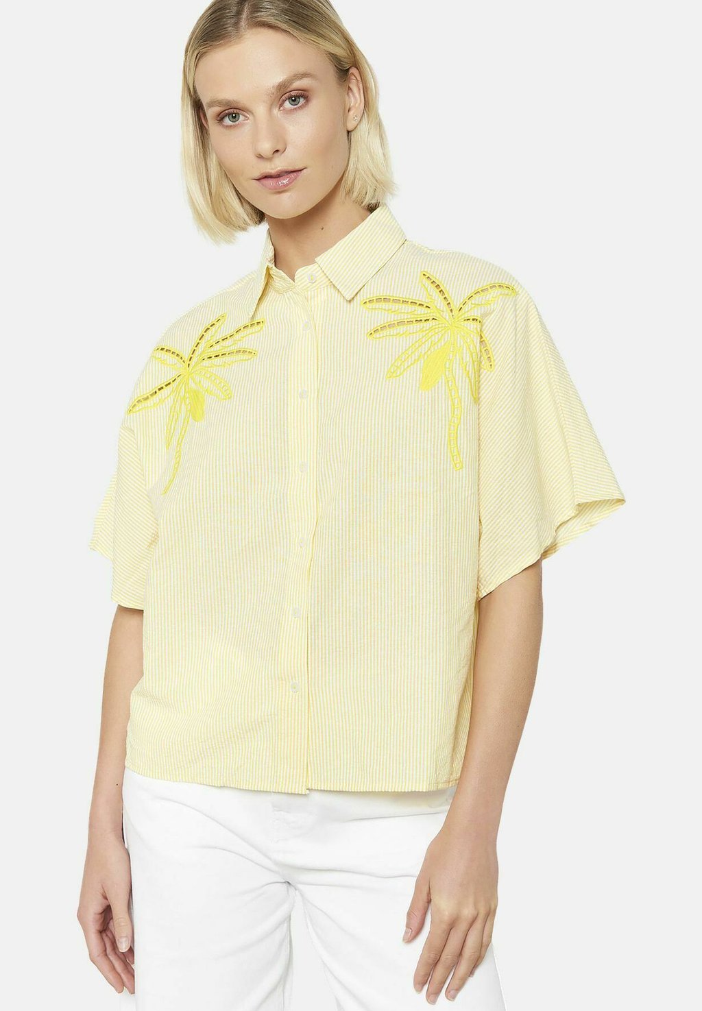 Рубашка LolaLiza, желтый
Рубашка LolaLiza, желтый