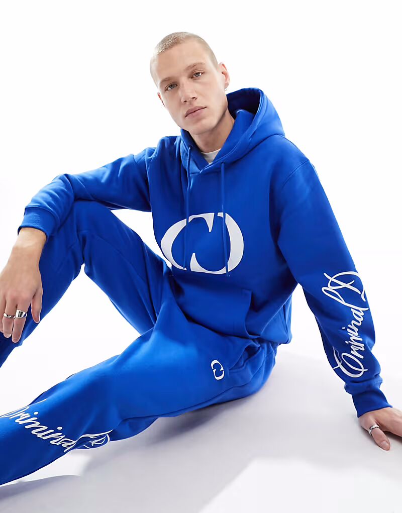 Толстовка Criminal Damage с большим логотипом CD в кобальтово-синем цвете
Толстовка Criminal Damage с большим логотипом CD в кобальтово-синем цвете