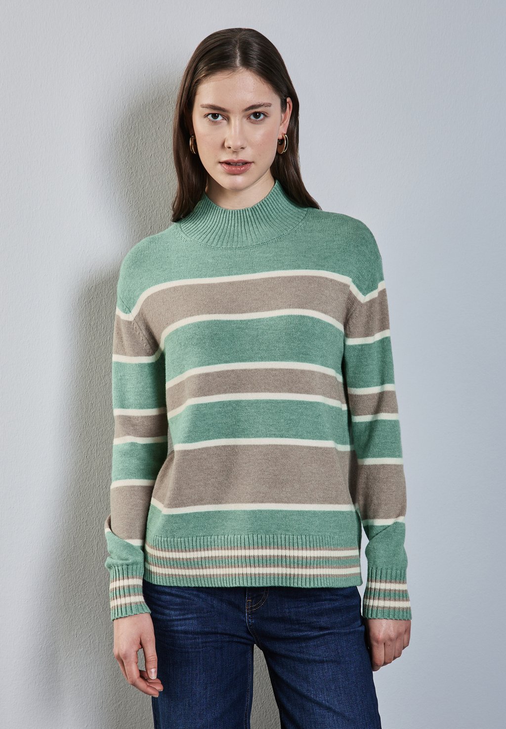 Джемпер Street One, светло-зеленый
Джемпер Street One, светло-зеленый