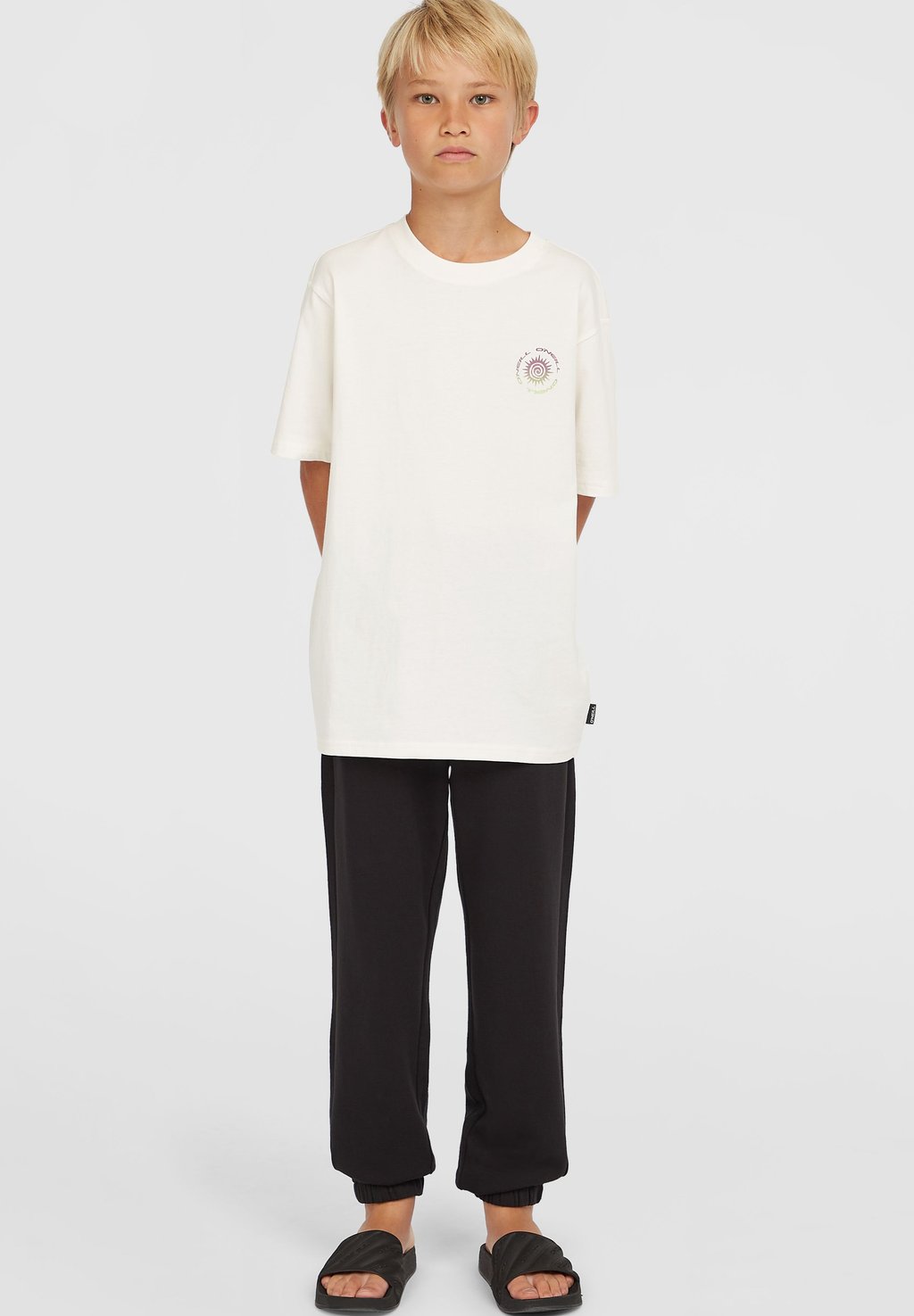 Футболка с принтом GRADIENT O'Neill, слоновая кость
Футболка с принтом GRADIENT O'Neill, слоновая кость