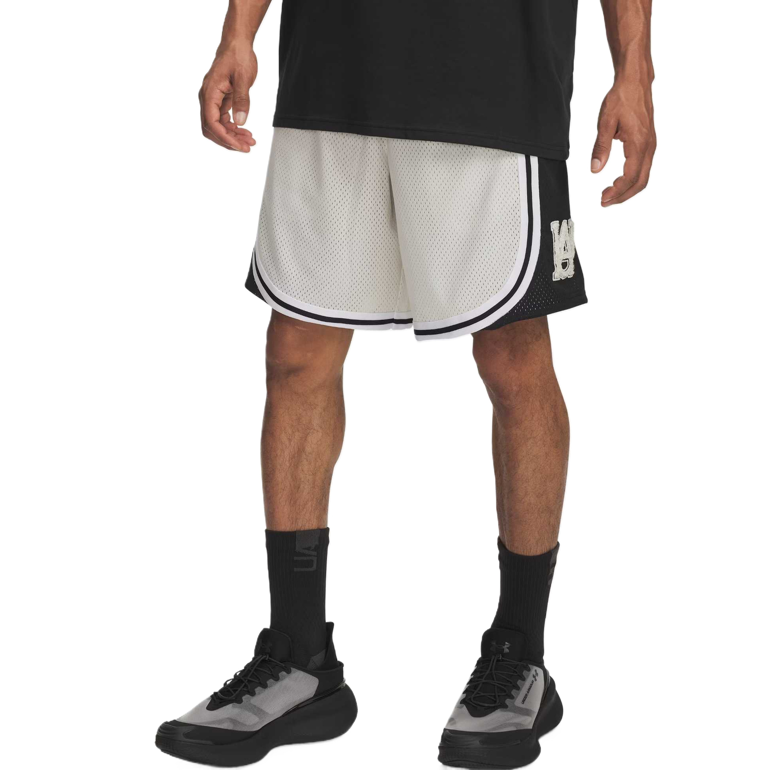 Спортивные шорты мужские Under Armour, мультиколор
Спортивные шорты мужские Under Armour, мультиколор