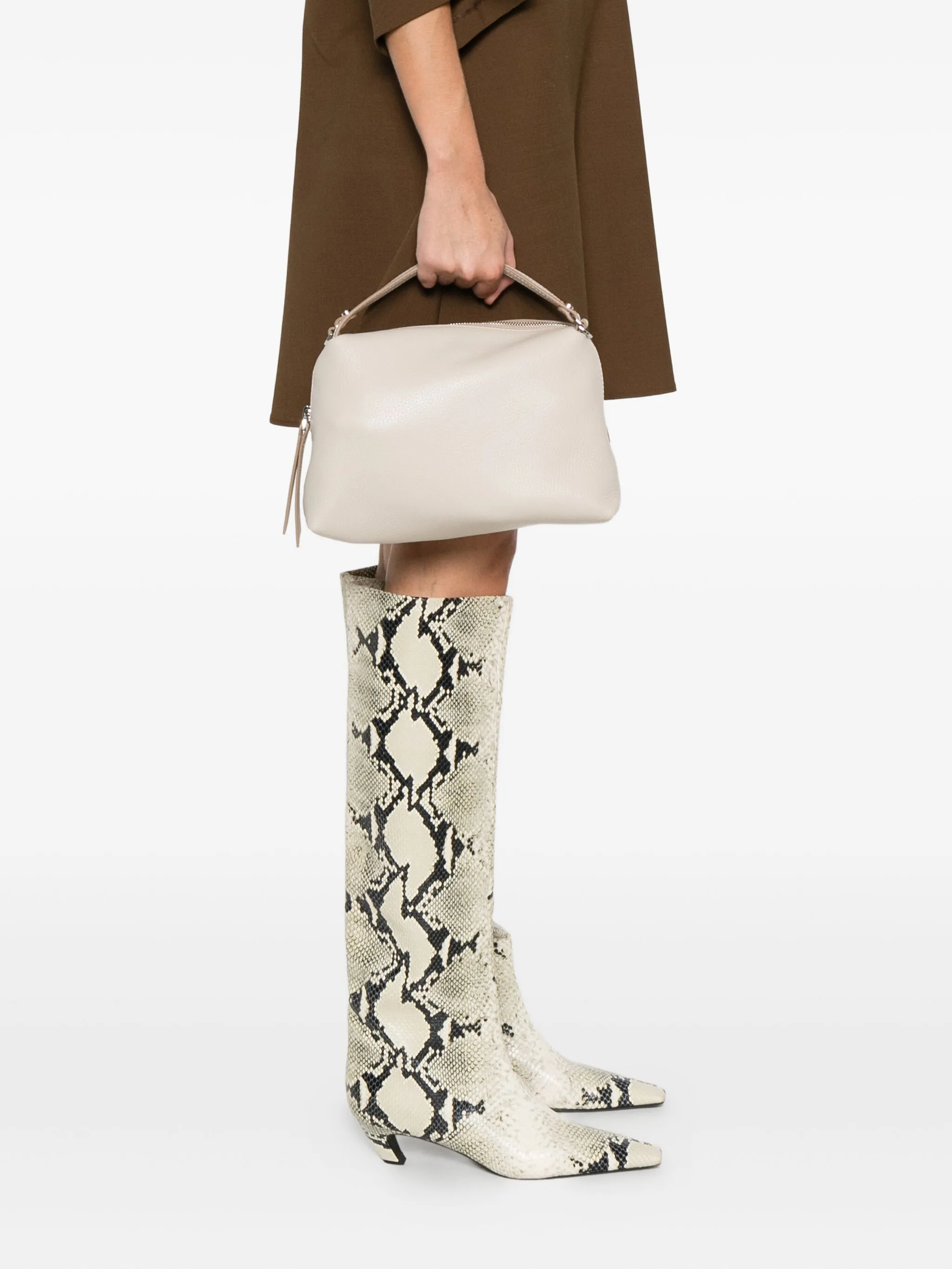 Сумка на плечо Alifa Gianni Chiarini, белый
Сумка на плечо Alifa Gianni Chiarini, белый