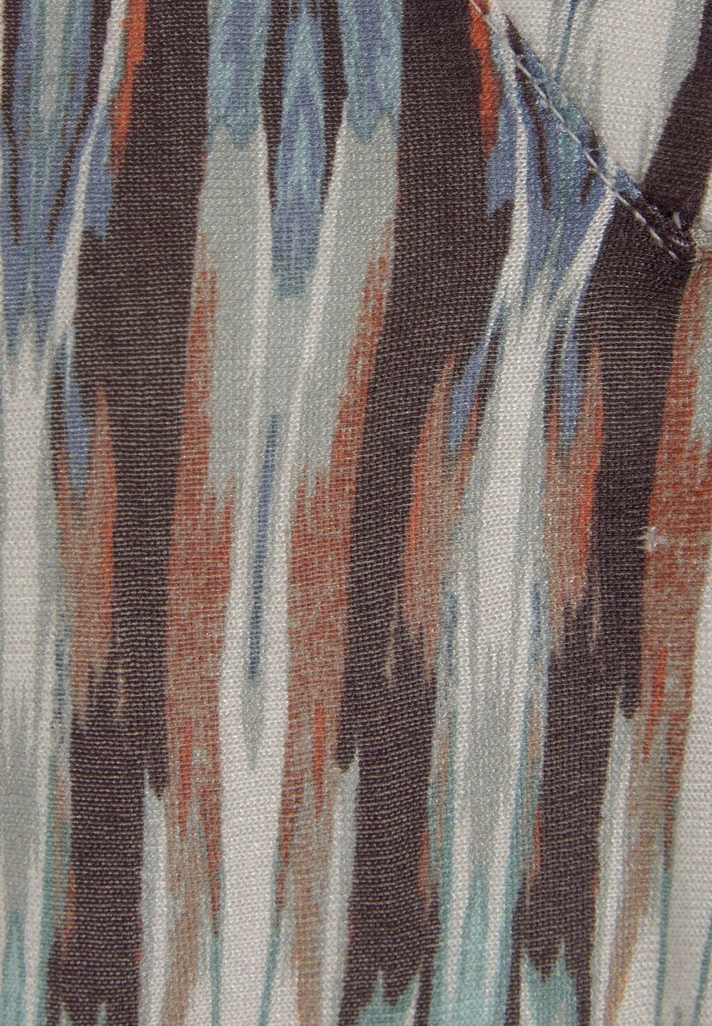 Топ Vivance, красочный принт
Топ Vivance, красочный принт