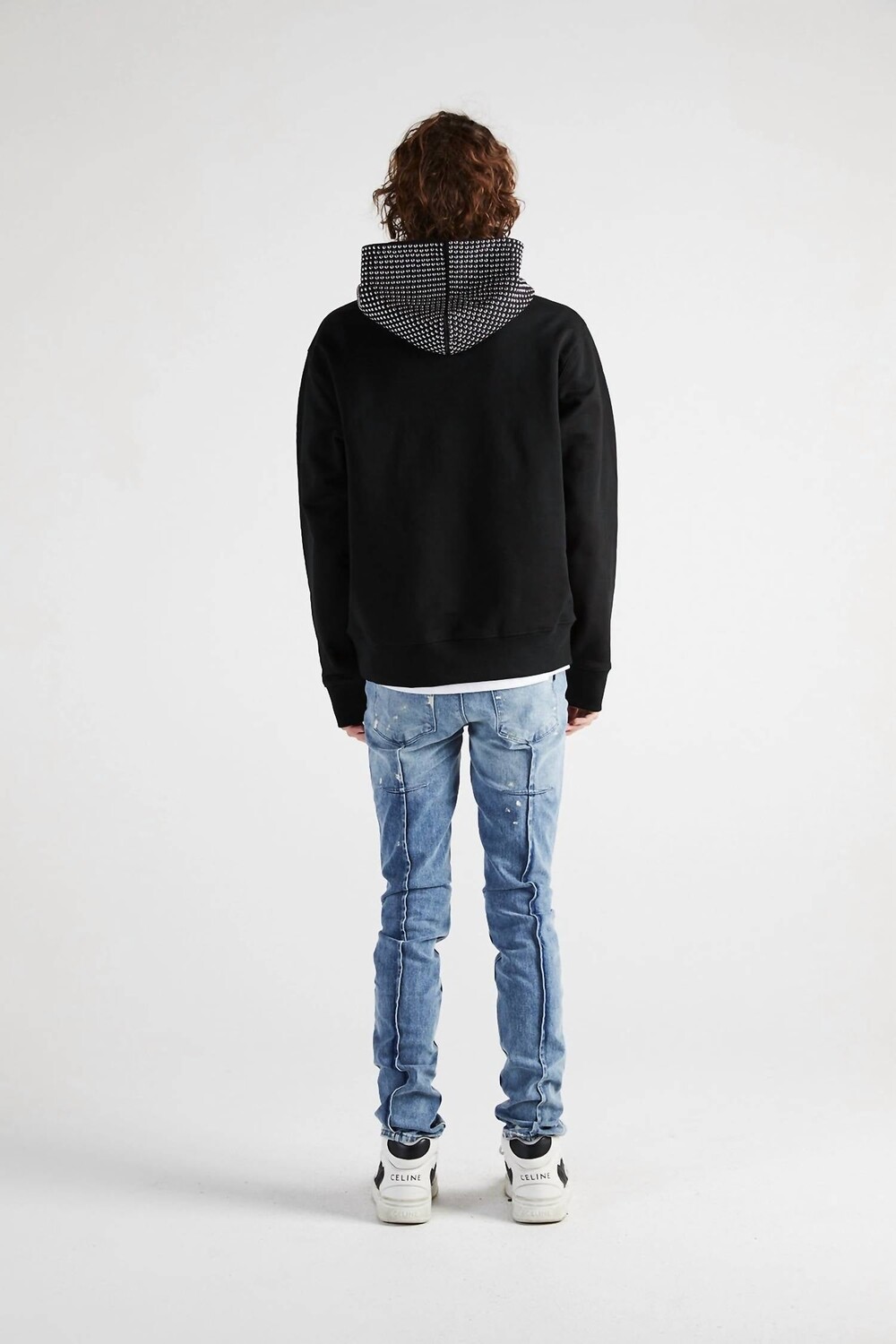 Худи с черными заклепками Dion RTA
Худи с черными заклепками Dion RTA