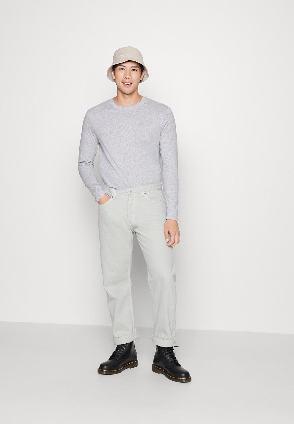 футболка с длинным рукавом 5 PACK Pier One, светло-серый/белый/черный
футболка с длинным рукавом 5 PACK Pier One, светло-серый/белый/черный