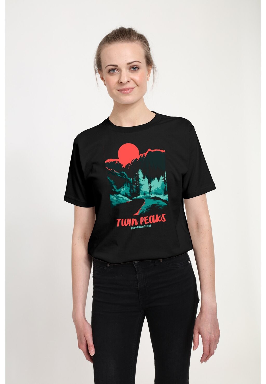 Футболка с принтом TWIN PEAKS PARKS POSTER Henry Tiger, черный
Футболка с принтом TWIN PEAKS PARKS POSTER Henry Tiger, черный