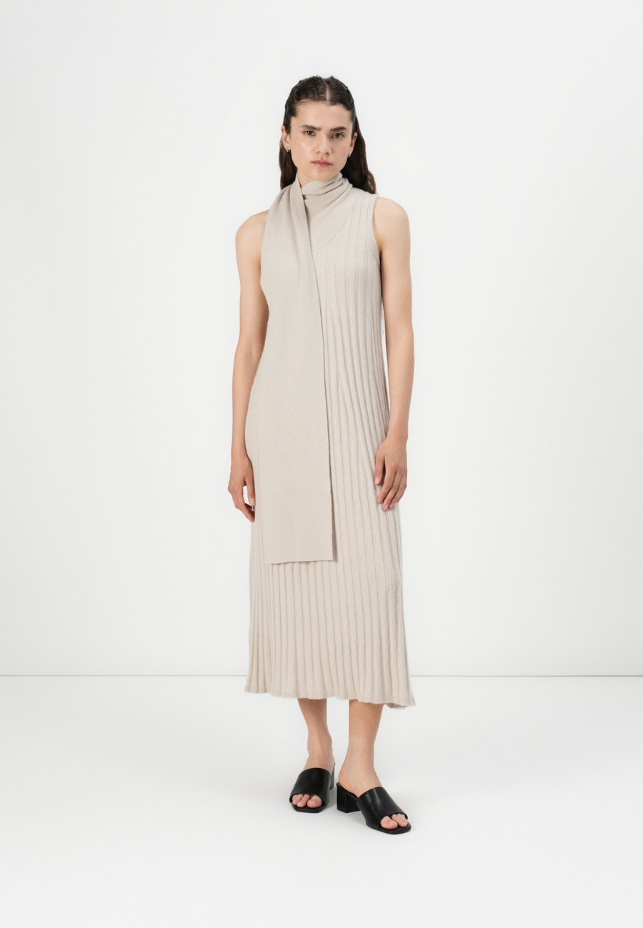 Платье Replay SCARF NECK DRESS, Winter White/Beige
Платье Replay SCARF NECK DRESS, Winter White/Beige