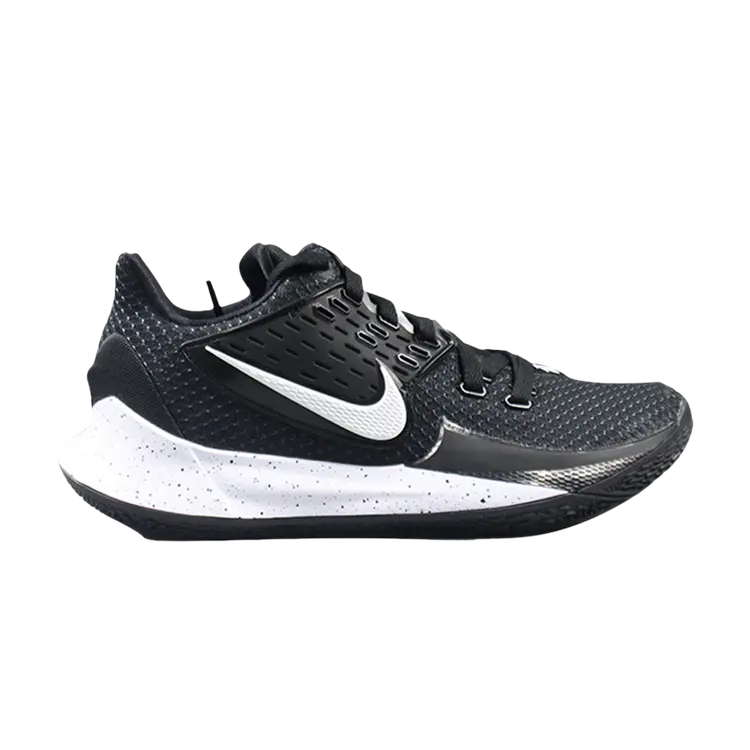 Кроссовки Nike Kyrie Low 2 TB, черный
Кроссовки Nike Kyrie Low 2 TB, черный