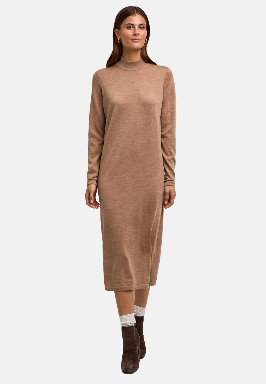 Платье FALKE Favorites X-Fine, Camel
Платье FALKE Favorites X-Fine, Camel