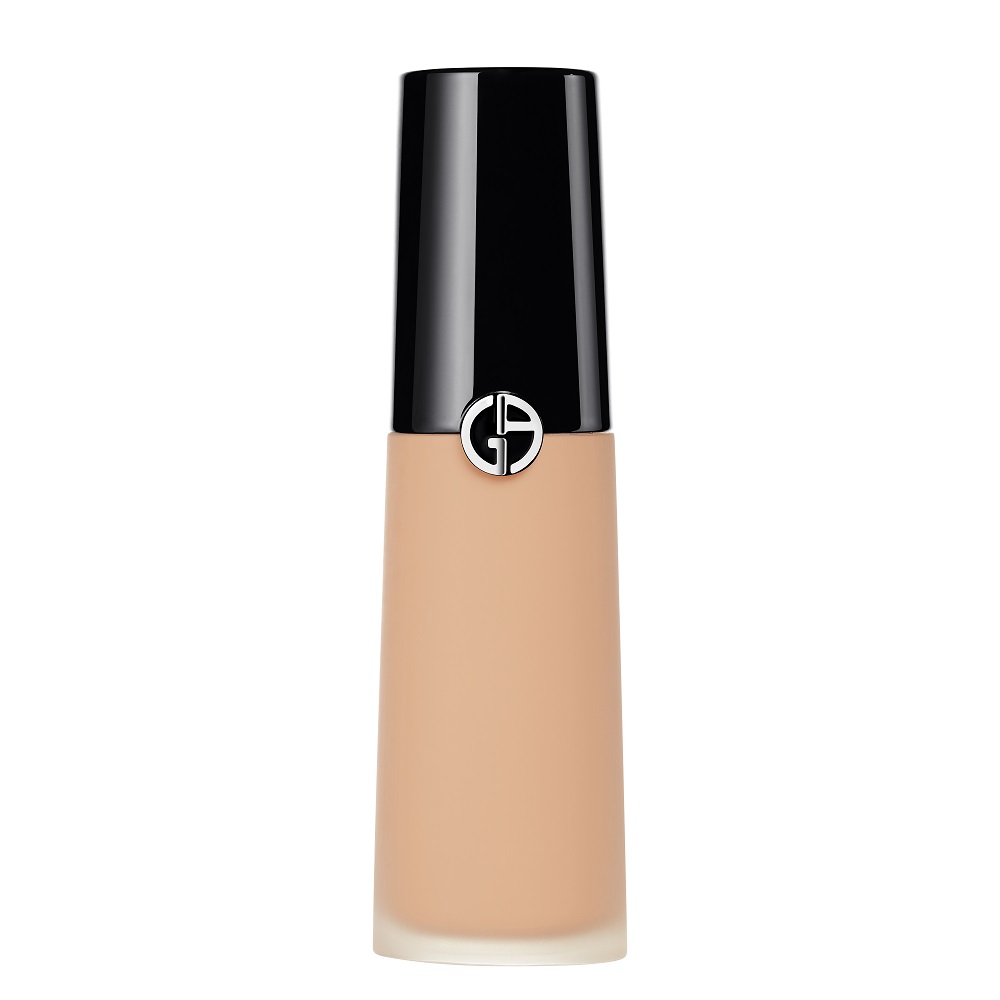 Сияющий консилер luminous silk concealer Armani Beauty, цвет nr. 4.5, 12 мл
Сияющий консилер luminous silk concealer Armani Beauty, цвет nr. 4.5, 12 мл