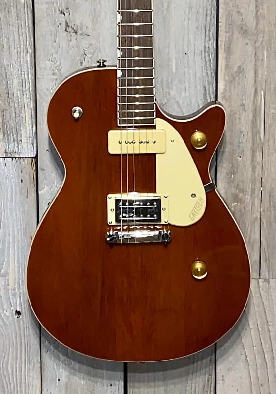 Электрогитара Gretsch G2215-P90 Streamliner Junior Jet Club 2020 Single Barrel Stain, Very Versatile Tone ! 
Электрогитара Gretsch G2215-P90 Streamliner Junior Jet Club 2020 Single Barrel Stain, Very Versatile Tone !
