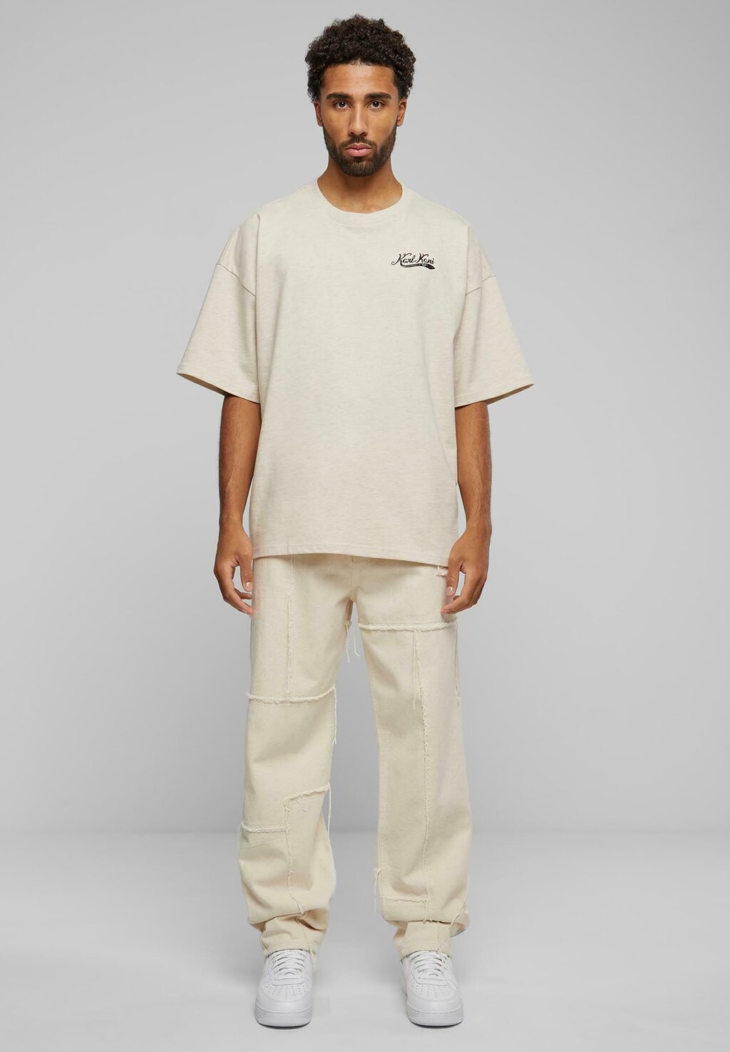 Футболка с принтом Signature Heavy Boxy Diner Karl Kani, бежевый
Футболка с принтом Signature Heavy Boxy Diner Karl Kani, бежевый