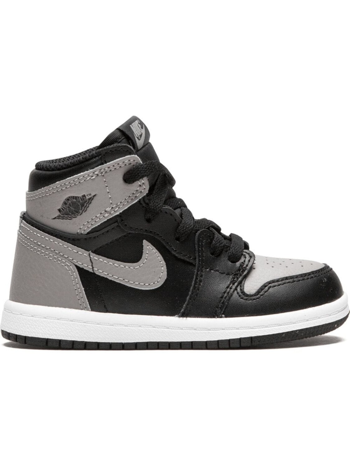 Jordan кроссовки Jordan 1 Retro High OG BT, черный
Jordan кроссовки Jordan 1 Retro High OG BT, черный