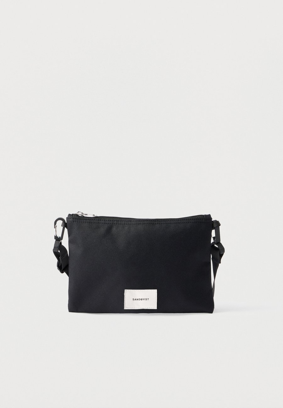 Сумка кросс-боди Sandqvist GROUND SACOCHE SLIM UNISEX, Black
Сумка кросс-боди Sandqvist GROUND SACOCHE SLIM UNISEX, Black