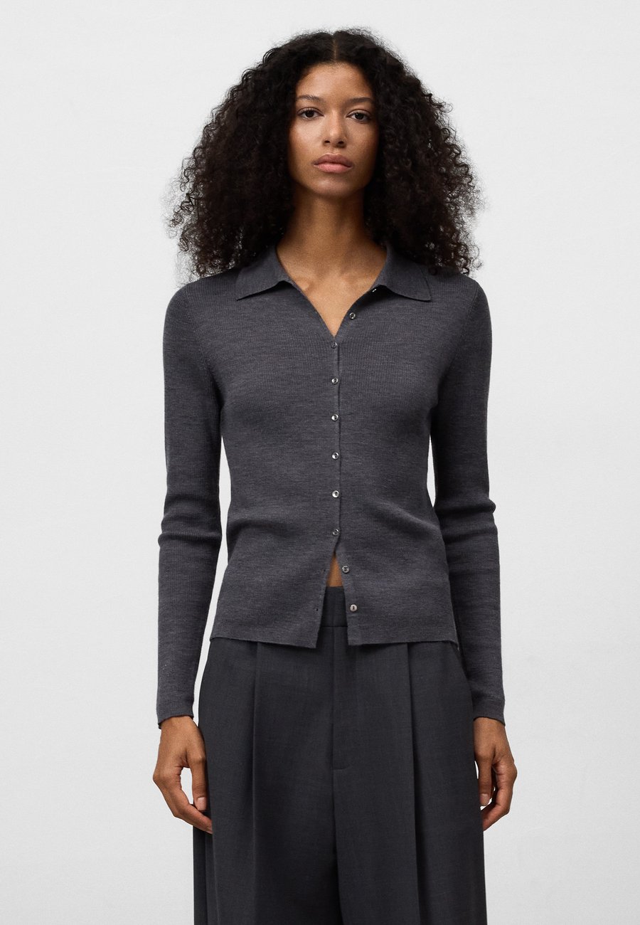 Кардиган ADOLFO DOMINGUEZ FITTED, Grey
Кардиган ADOLFO DOMINGUEZ FITTED, Grey