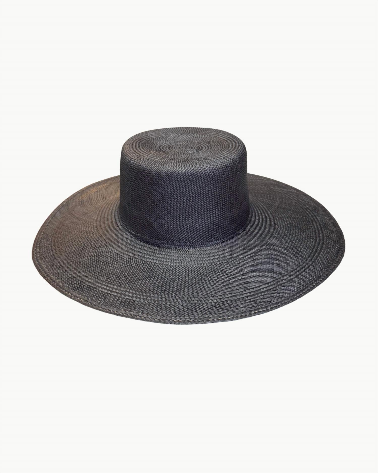 Женская шапка Solveig Junior черного цвета Van Palma, черный
Женская шапка Solveig Junior черного цвета Van Palma, черный