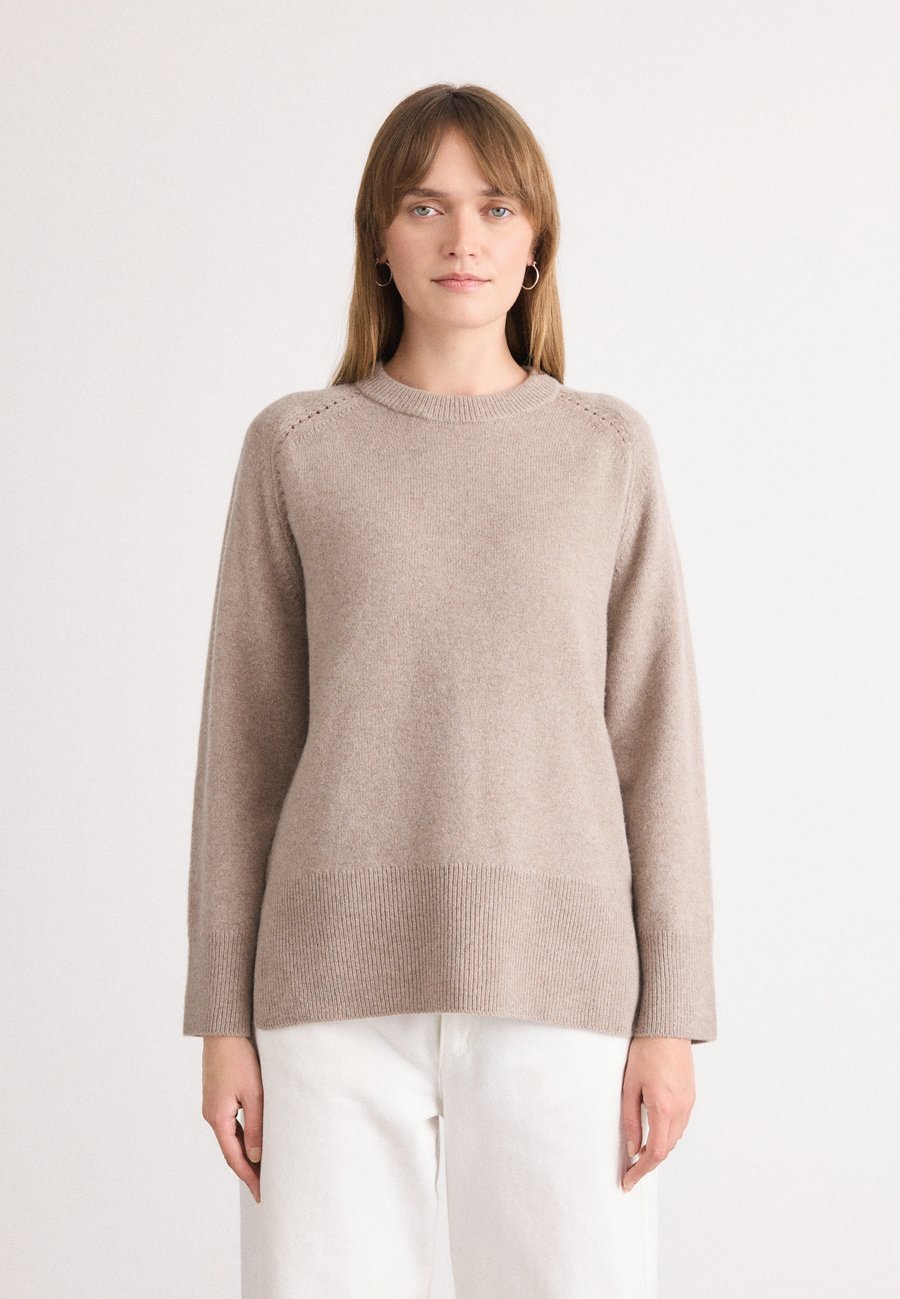 Джемпер GANT LOUNGE C NECK, Taupe Beige/Taupe
Джемпер GANT LOUNGE C NECK, Taupe Beige/Taupe