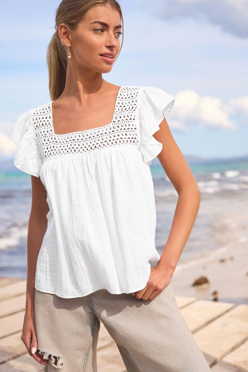 Топ из 100% хлопка с квадратным вырезом и рукавами крылышками Next, белый
Топ из 100% хлопка с квадратным вырезом и рукавами крылышками Next, белый