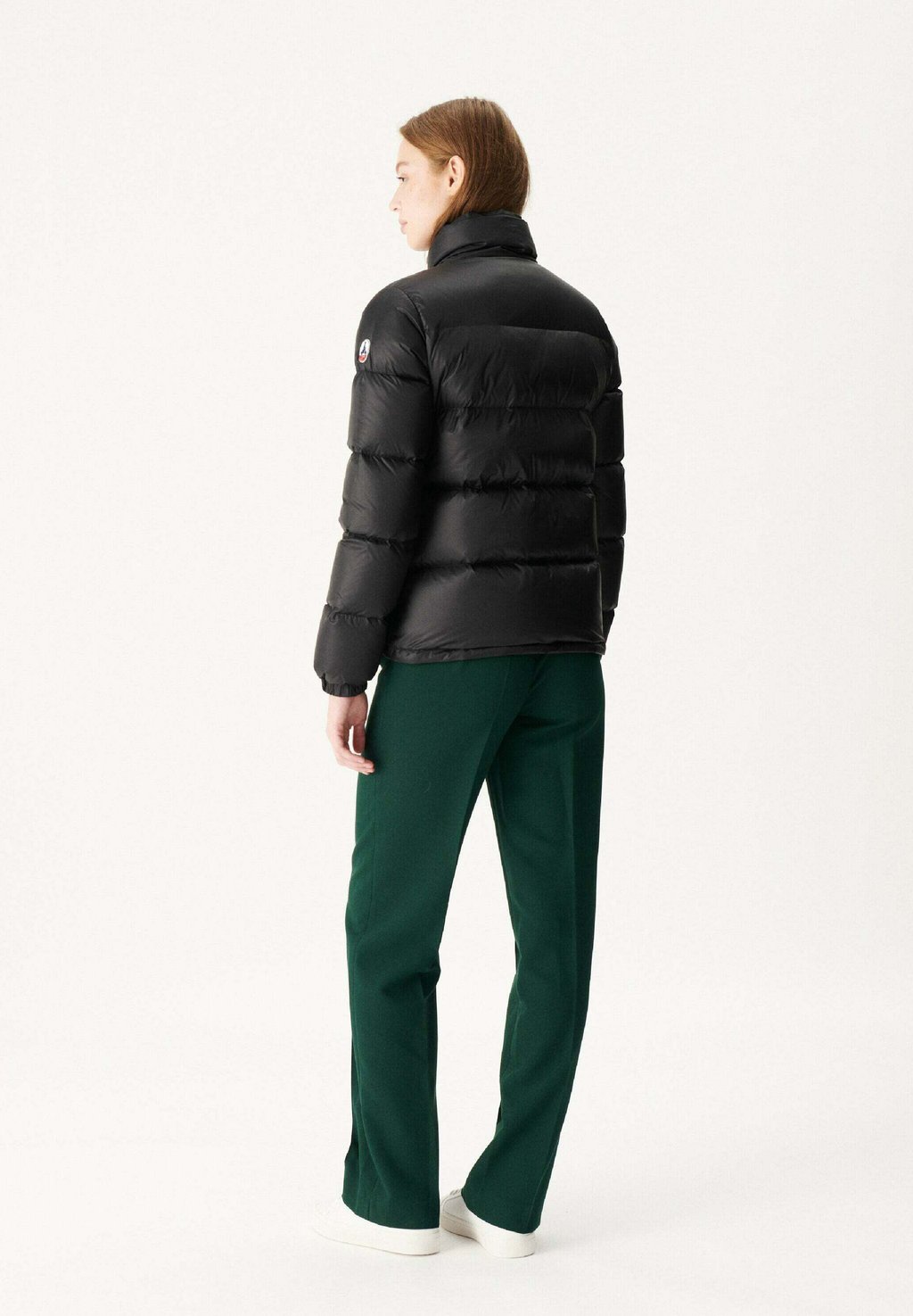 Пуховик CARDIFF JOTT, черный
Пуховик CARDIFF JOTT, черный