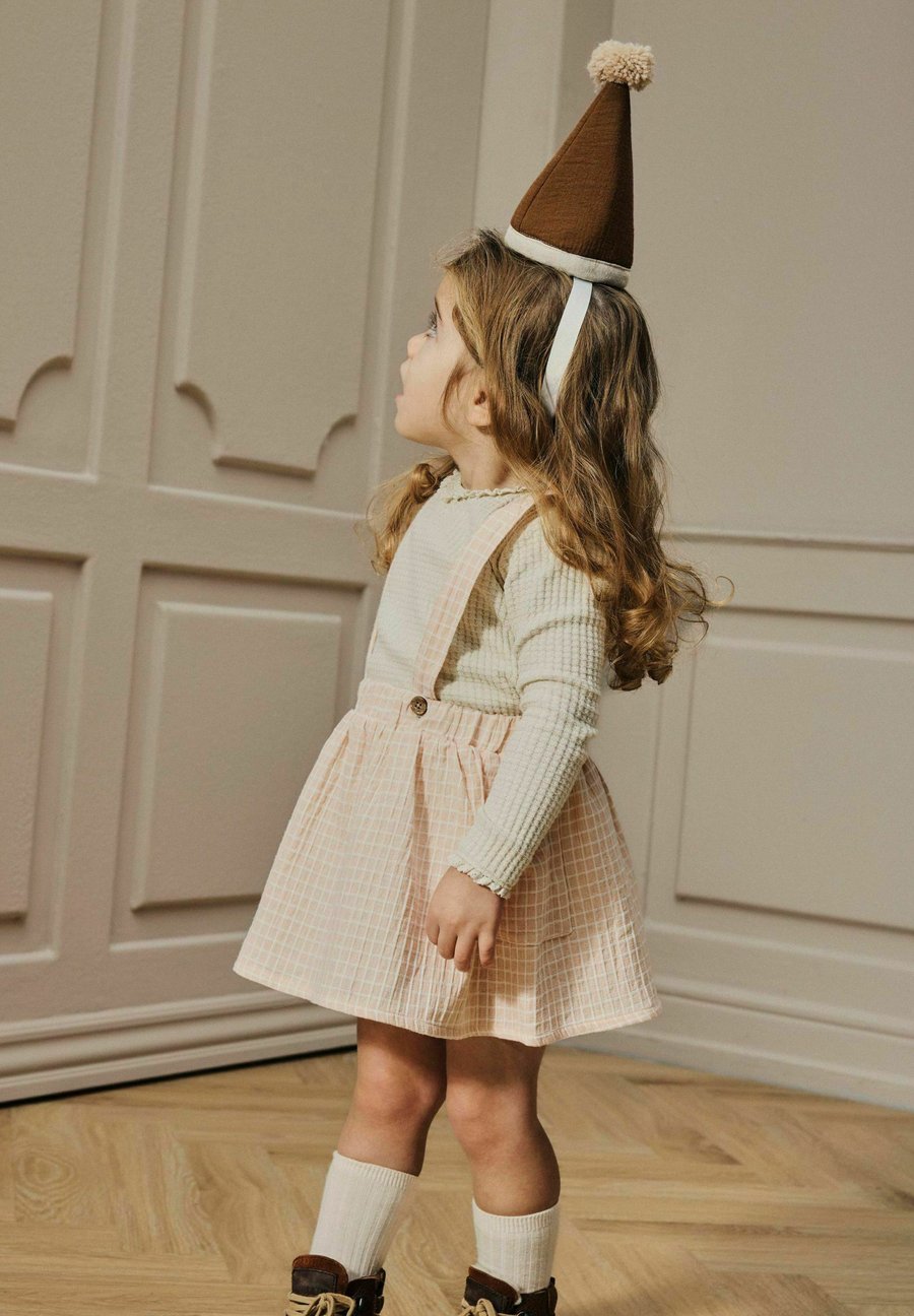 Топ Lil' Atelier Long sleeved top, Turtledove/Off-White
Топ Lil' Atelier Long sleeved top, Turtledove/Off-White