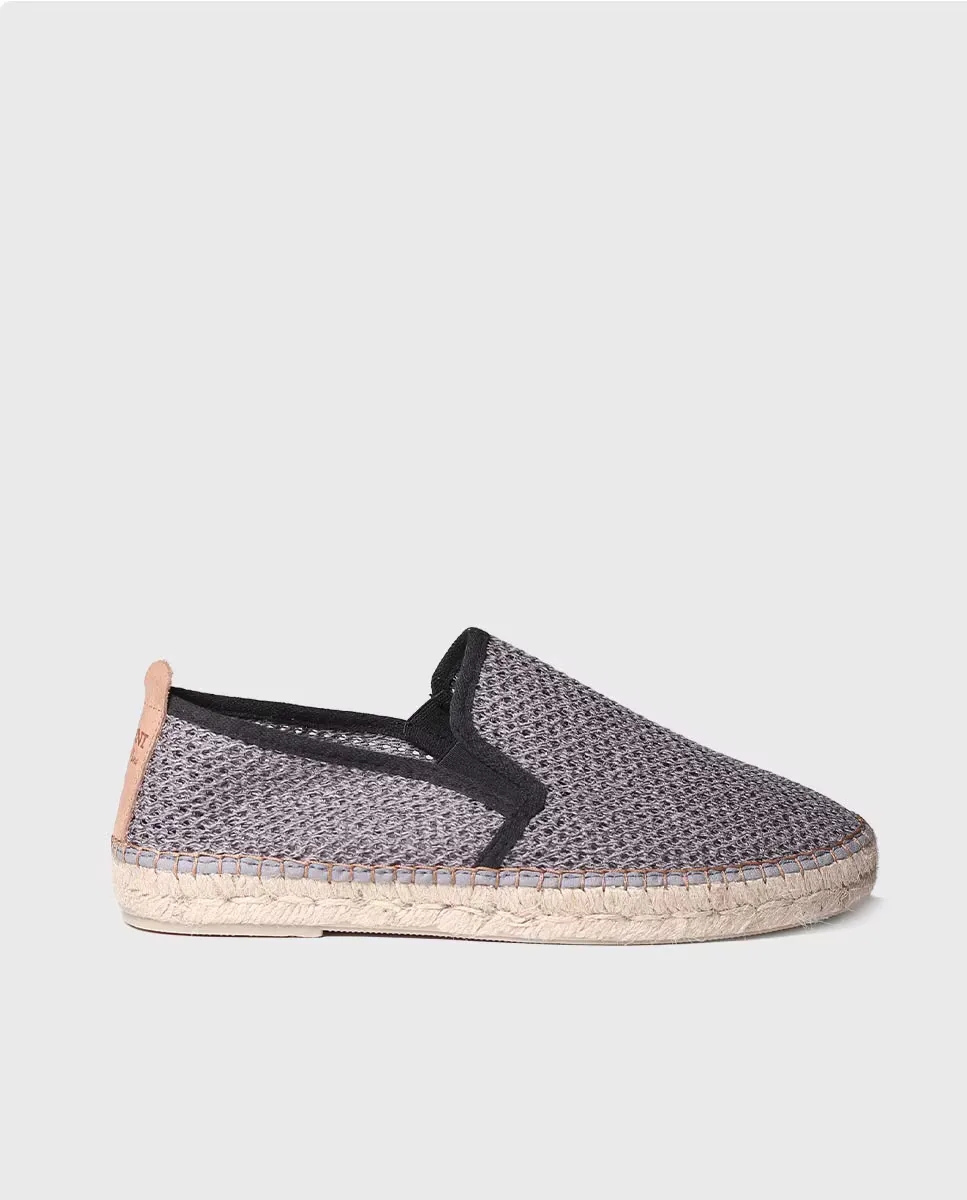 Мужские эспадрильи на плоской подошве из сетчатой ткани на резинках Toni Pons, серый
Мужские эспадрильи на плоской подошве из сетчатой ткани на резинках Toni Pons, серый