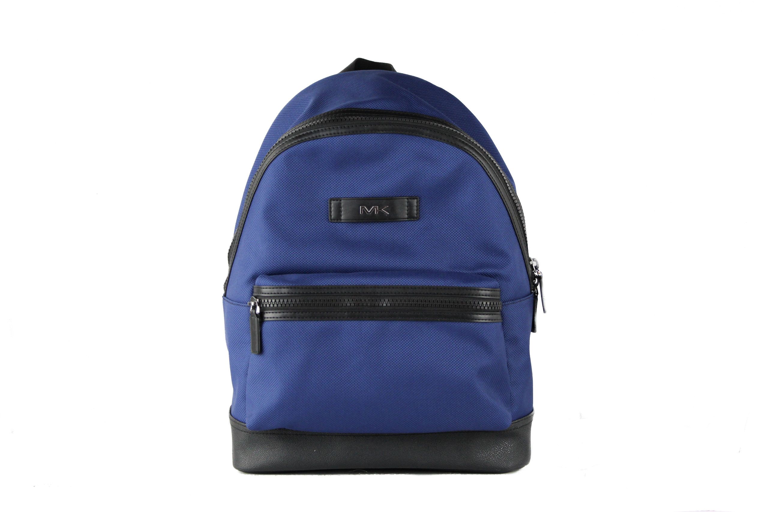 Рюкзак через плечо из нейлоновой парусиновой ткани Kent Sport BookBag Michael Kors
Рюкзак через плечо из нейлоновой парусиновой ткани Kent Sport BookBag Michael Kors
