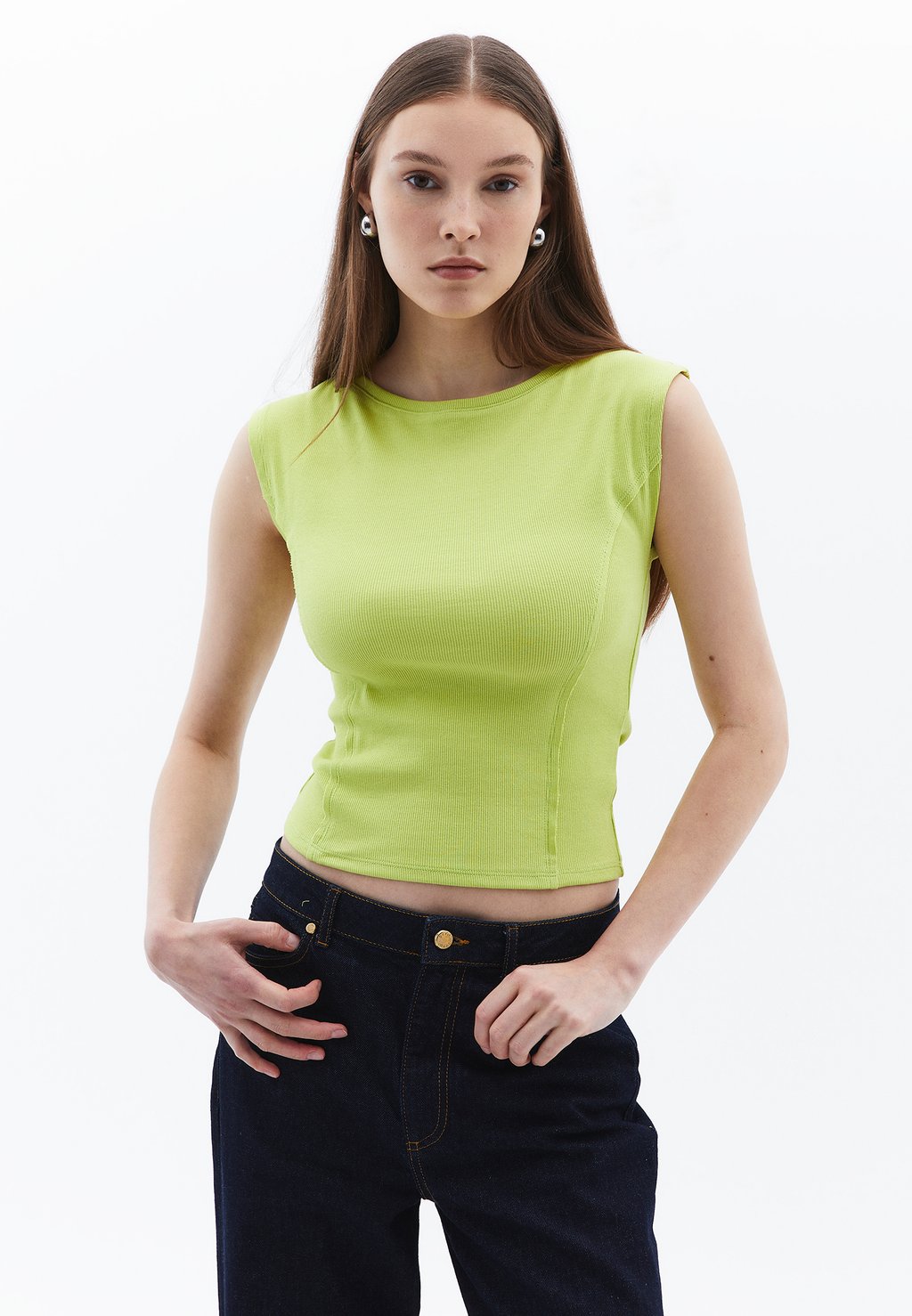 Топ MIT WEITEM AUSSCHNITT OXXO, зеленый
Топ MIT WEITEM AUSSCHNITT OXXO, зеленый