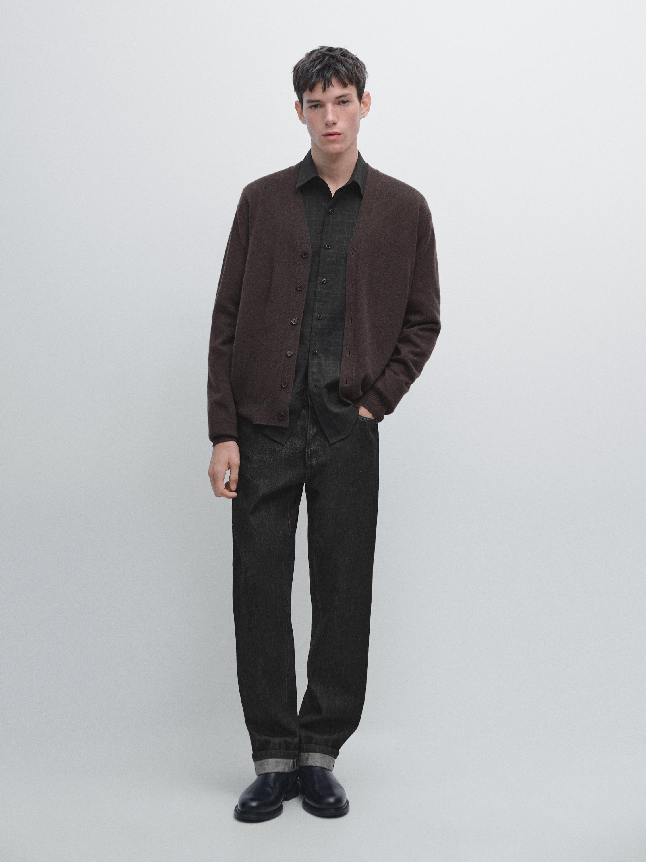 Кардиган из смесовой шерсти с V-образным вырезом Massimo Dutti, шоколадный
Кардиган из смесовой шерсти с V-образным вырезом Massimo Dutti, шоколадный