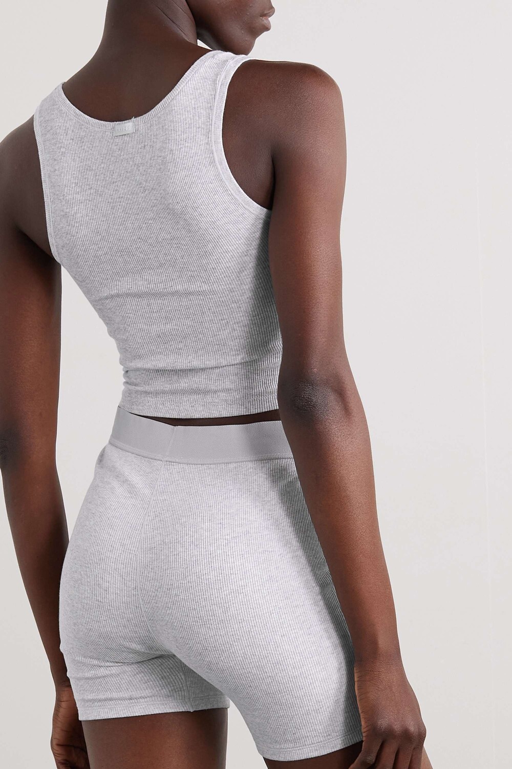 SKIMS Майка из смесового хлопкового джерси в рубчик - Светло-серый, серый
SKIMS Майка из смесового хлопкового джерси в рубчик - Светло-серый, серый