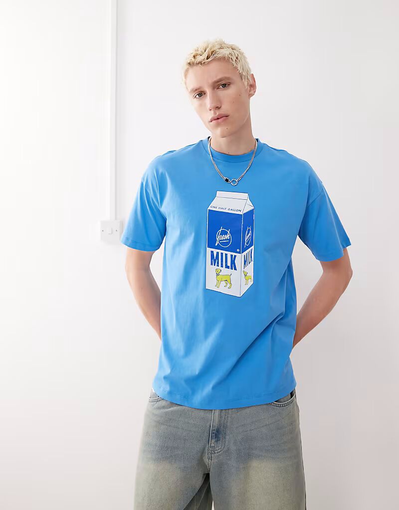 COLLUSION Футболка с графическим принтом Skater fit с принтом молока синего цвета 
COLLUSION Футболка с графическим принтом Skater fit с принтом молока синего цвета