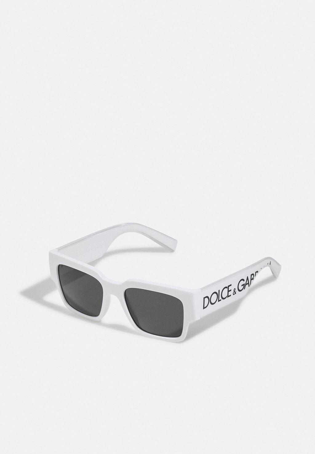 Солнцезащитные очки Dolce&Gabbana, цвет white
Солнцезащитные очки Dolce&Gabbana, цвет white