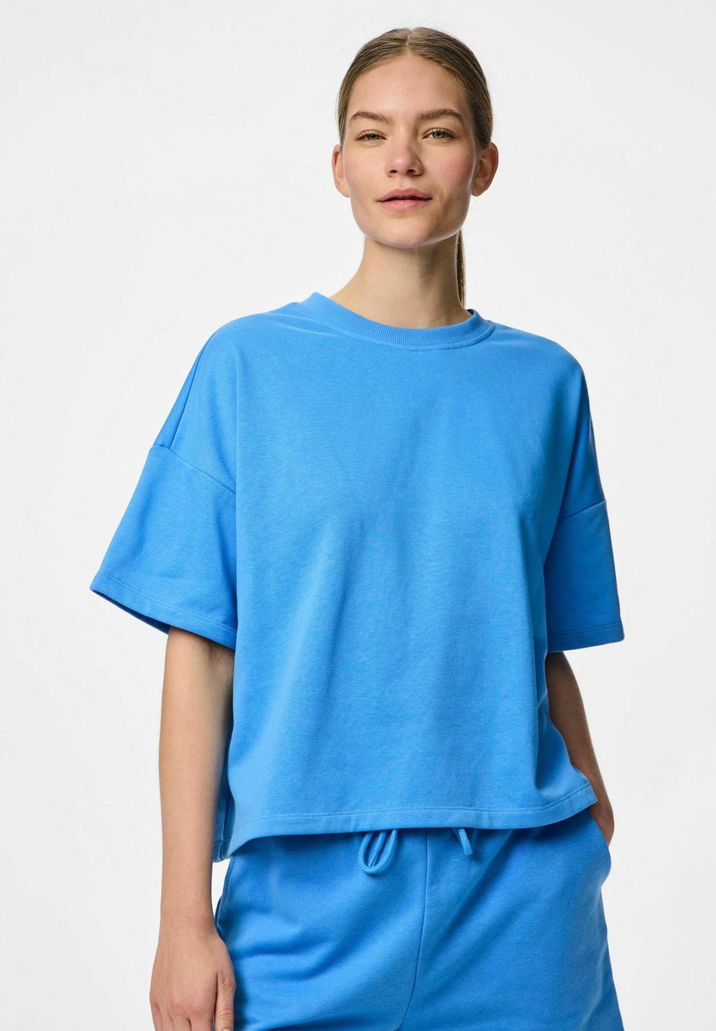 Базовая футболка MIT KURZEN ÄRMELN PCCHILLI Pieces, синий
Базовая футболка MIT KURZEN ÄRMELN PCCHILLI Pieces, синий