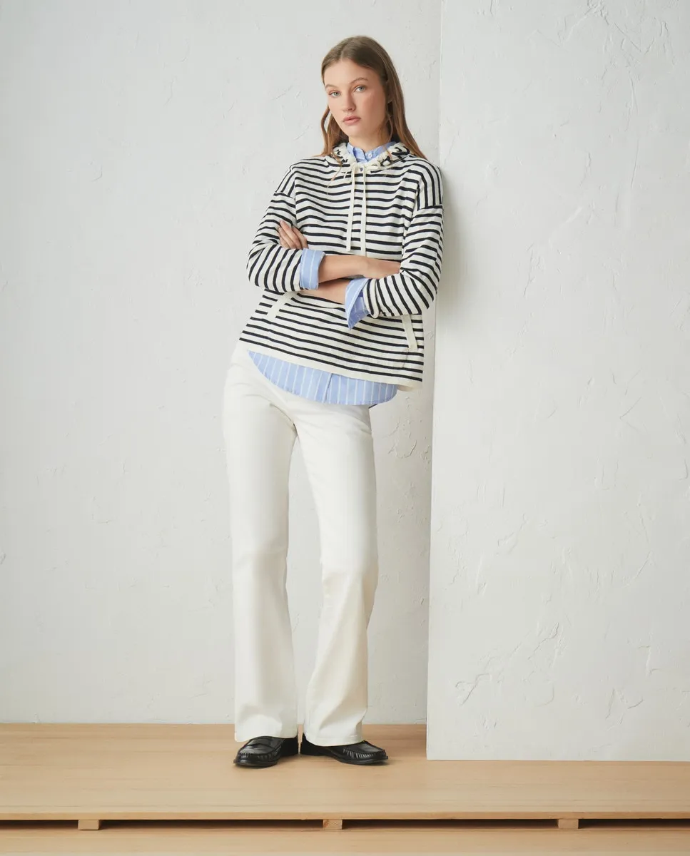 Женский свитер с капюшоном и длинными рукавами Lloyd's, белый
Женский свитер с капюшоном и длинными рукавами Lloyd's, белый