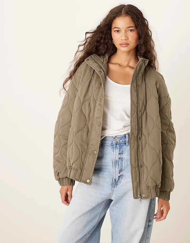 Стеганый бомбер ASOS DESIGN с кокеткой оливкового цвета, Зеленый, Стеганый бомбер ASOS DESIGN с кокеткой оливкового цвета 
Стеганый бомбер ASOS DESIGN с кокеткой оливкового цвета, Зеленый, Стеганый бомбер ASOS DESIGN с кокеткой оливкового цвета