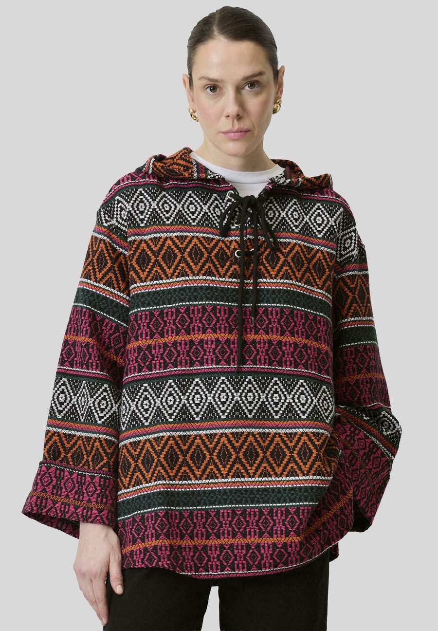 Худи Touché Privé ETHNIC PATTERNED, Multicolored/Multi-Coloured
Худи Touché Privé ETHNIC PATTERNED, Multicolored/Multi-Coloured