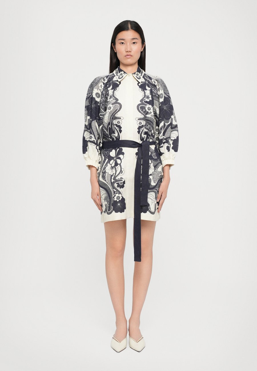 Платье Alemais MICKEY MINI DRESS, Navy/White
Платье Alemais MICKEY MINI DRESS, Navy/White