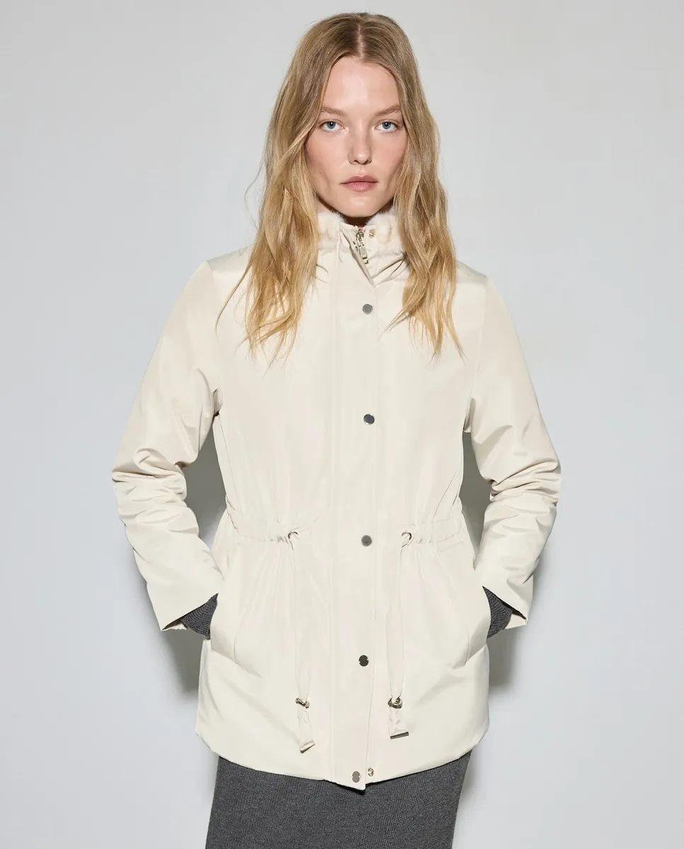 Женская короткая однотонная парка Woman El Corte Inglés, бежевый
Женская короткая однотонная парка Woman El Corte Inglés, бежевый