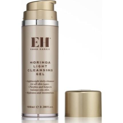 Легкий очищающий гель Moringa 100 мл - глубоко очищает и сужает поры, Emma Hardie
Легкий очищающий гель Moringa 100 мл - глубоко очищает и сужает поры, Emma Hardie