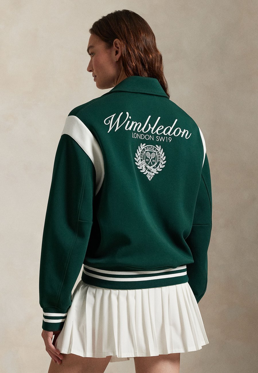 Толстовка Polo Ralph Lauren WIMBLEDON, Moss Agate/Ceramic White/Green
Толстовка Polo Ralph Lauren WIMBLEDON, Moss Agate/Ceramic White/Green
