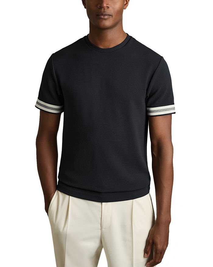 Футболка Emmerson с текстурированными манжетами на клепках REISS, синий
Футболка Emmerson с текстурированными манжетами на клепках REISS, синий