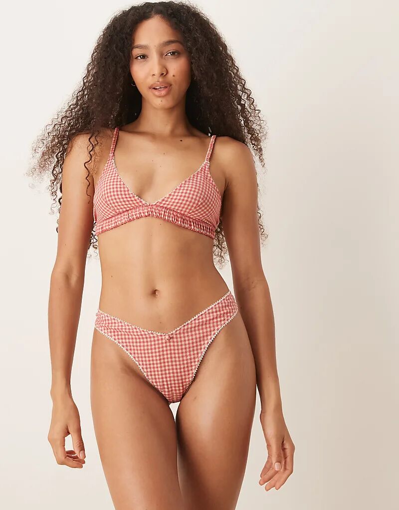 Трусики-стринги Sidney в клетку виши ASOS DESIGN красного цвета
Трусики-стринги Sidney в клетку виши ASOS DESIGN красного цвета