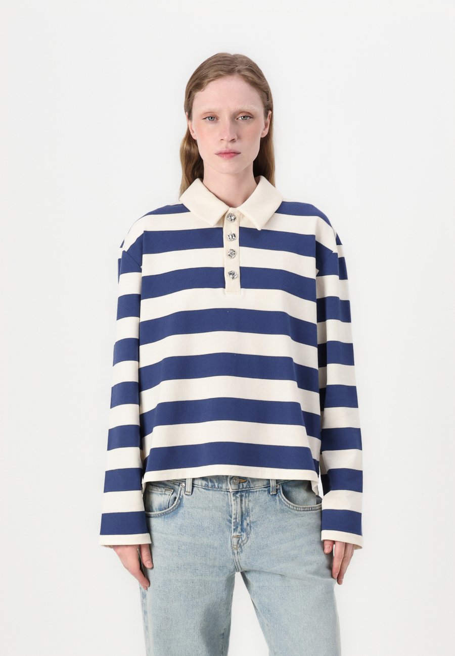 Топ Cras BEACRAS , Navy/White/Dark Blue
Топ Cras BEACRAS , Navy/White/Dark Blue