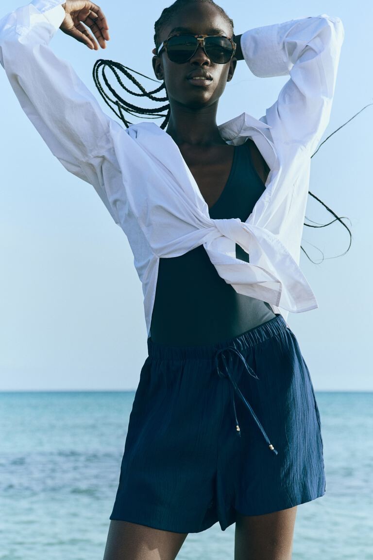 Шорты без застежки H&M, синий
Шорты без застежки H&M, синий